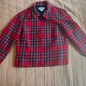 Beautiful Pendleton zip up 90s jacket. Please look up sizing no returns.